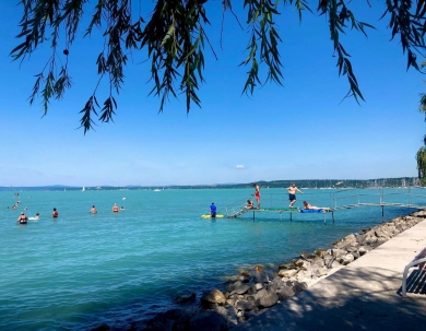 Relax7 a Balatonon